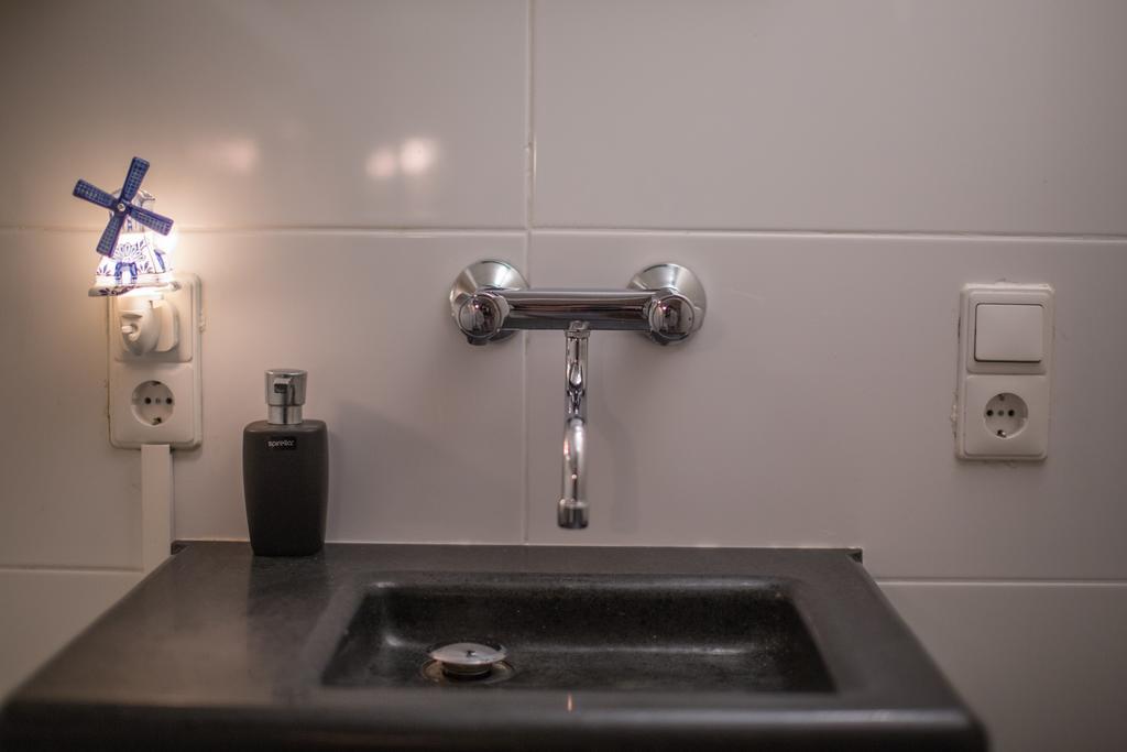 Sleep At Slim Amsterdam Bed & Breakfast ห้อง รูปภาพ
